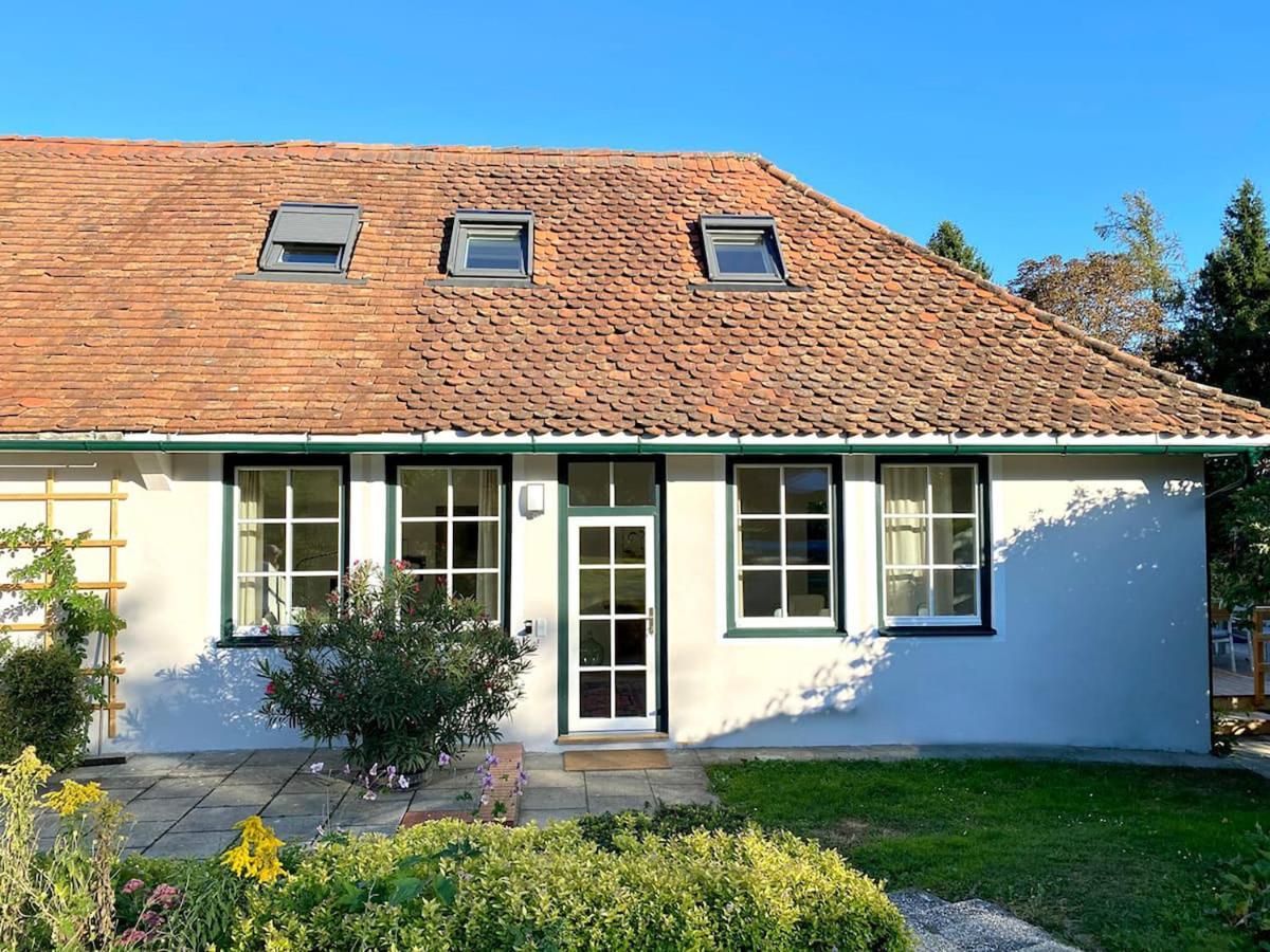 Appartement Himmel & Hoellerl Fuerstenfeld Bagian luar foto